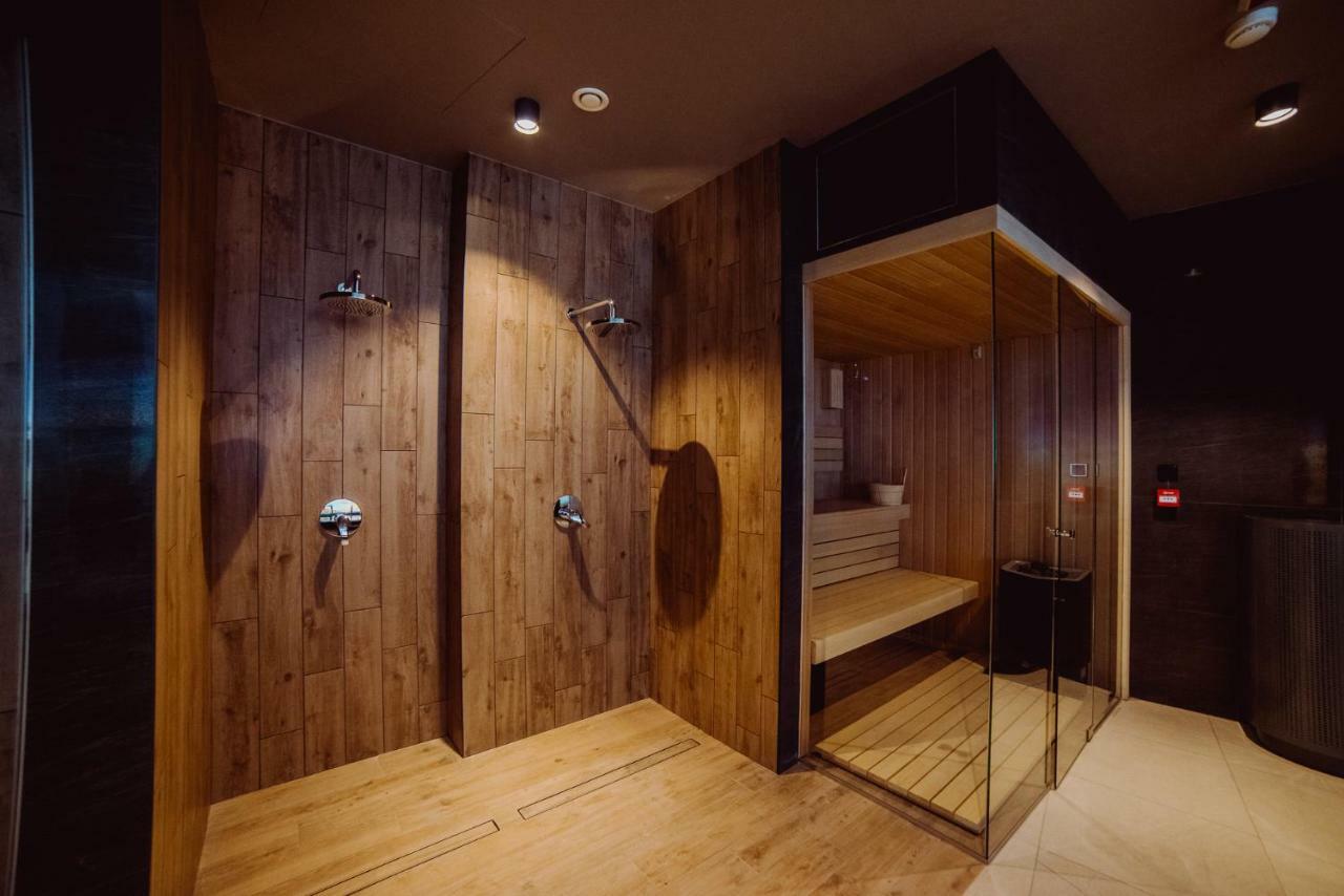 Hotel Evva タルノブジェク エクステリア 写真