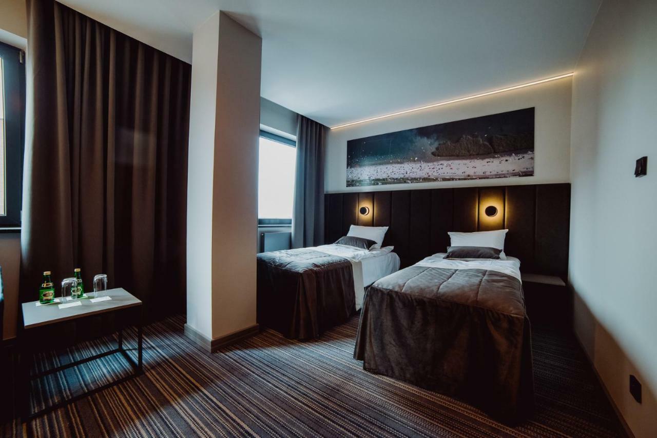 Hotel Evva タルノブジェク エクステリア 写真