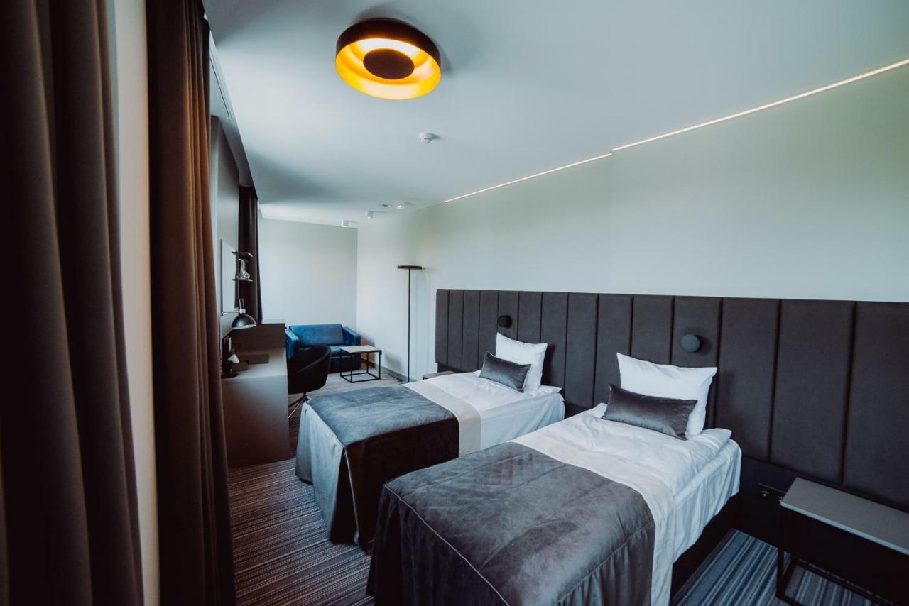 Hotel Evva タルノブジェク エクステリア 写真