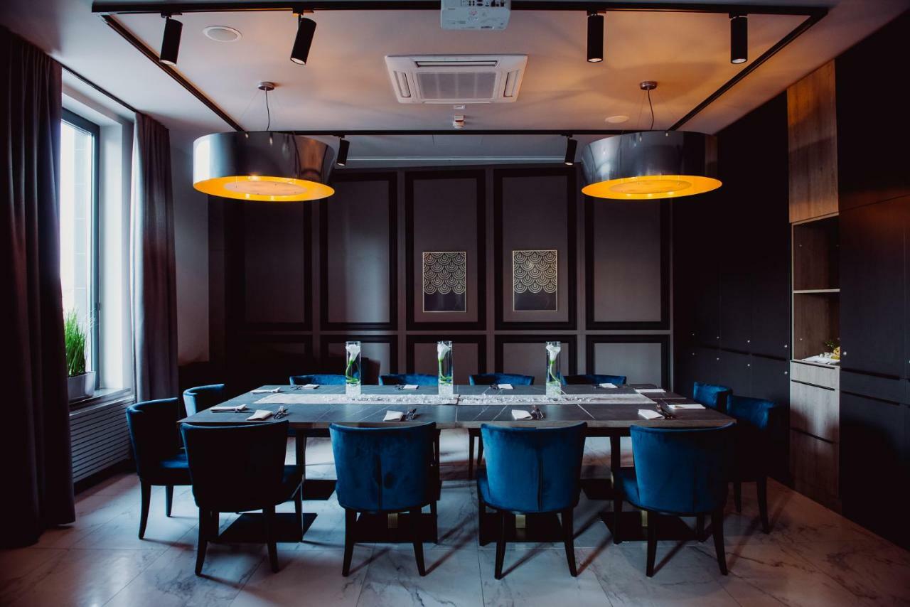 Hotel Evva タルノブジェク エクステリア 写真