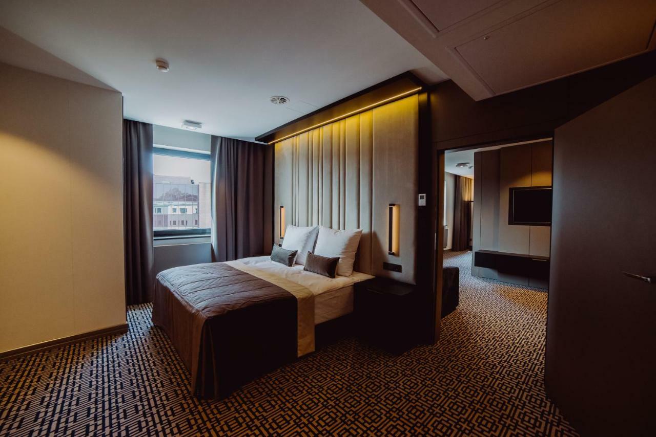 Hotel Evva タルノブジェク エクステリア 写真